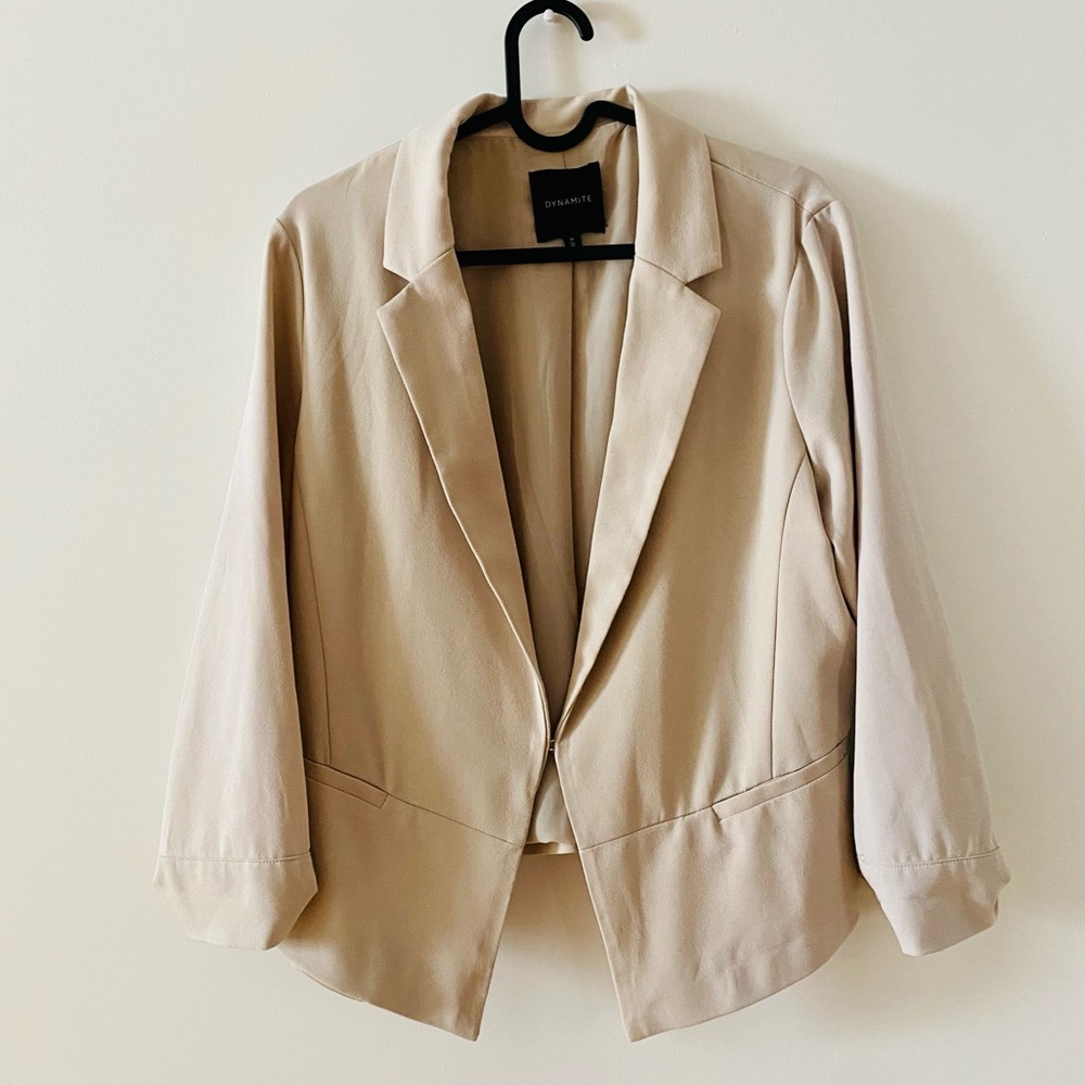 Dynamite Beige Blazer